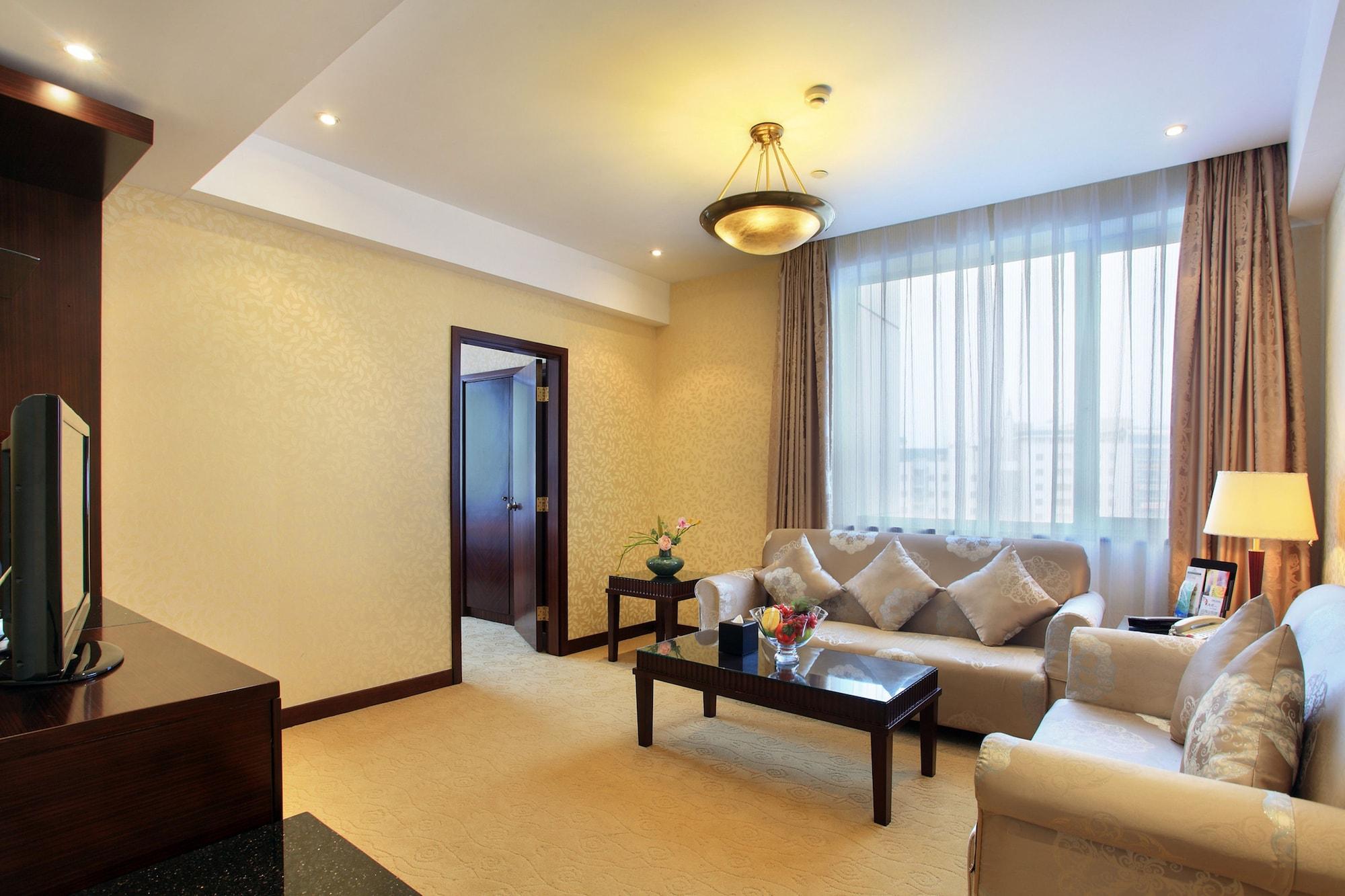 Lijiang Waterfall Hotel Guilin Exterior photo