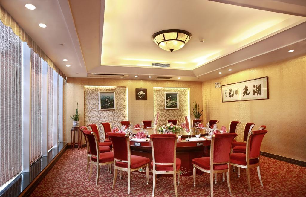 Lijiang Waterfall Hotel Guilin Exterior photo