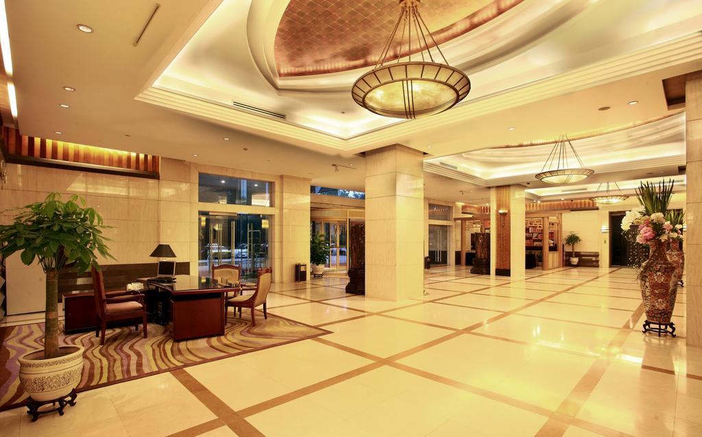 Lijiang Waterfall Hotel Guilin Exterior photo
